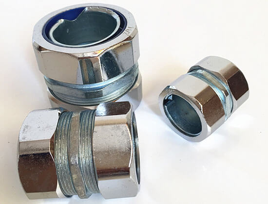 self-lock conduit connectors show